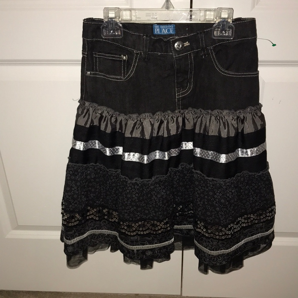 Girl size 10 skirt